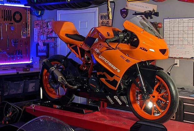 KTM RC 390 Cup Bike Build